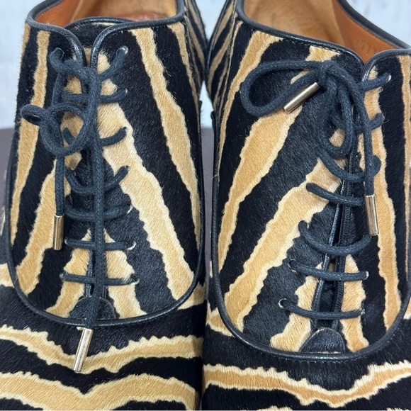 GUCCI Pony Hair Napa Leather Tiger Print Platform ankle booties Size 37 (7) EUC - Picture 10 of 17